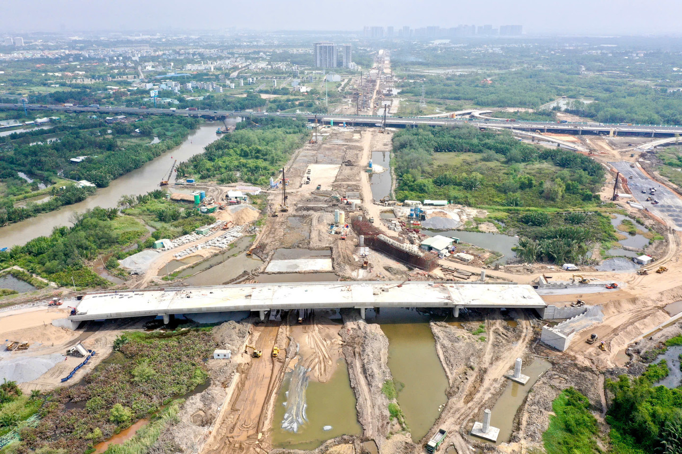 Hiện nay Ban Giao thông TPHCM đang đẩy nhanh tiến độ dự án Vành đai 3.