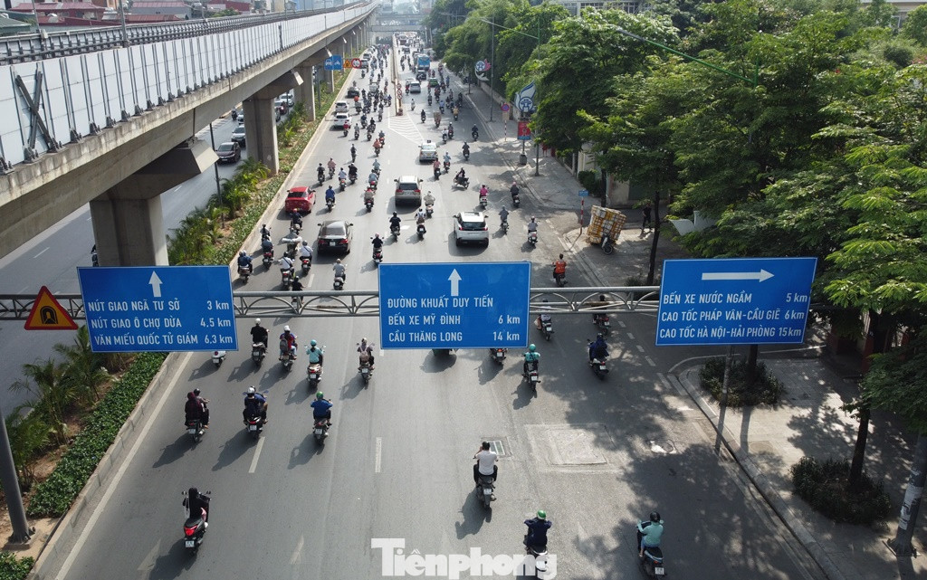 Theo phương án thi công dự án hệ thống xử lý nước thải trên đường Nguyễn Trãi sẽ dựng 8 lô cốt thi công trên đường Nguyễn Trãi từ ngày 3/6. Các vị trí này bao gồm: Trước ngõ 495, trước các số nhà: 493, 489, 481, 477, 475, 459, 445. Theo phương án thi công dự án hệ thống xử lý nước thải trên đường Nguyễn Trãi sẽ dựng 8 lô cốt thi công trên đường Nguyễn Trãi từ ngày 3/6. Các vị trí này bao gồm: Trước ngõ 495, trước các số nhà: 493, 489, 481, 477, 475, 459, 445.