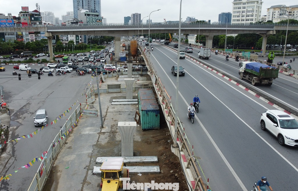 Theo tiến độ, hạng mục cầu vượt thép bổ sung tại cầu vượt Mai Dịch sẽ hoàn thành cuối năm 2023.