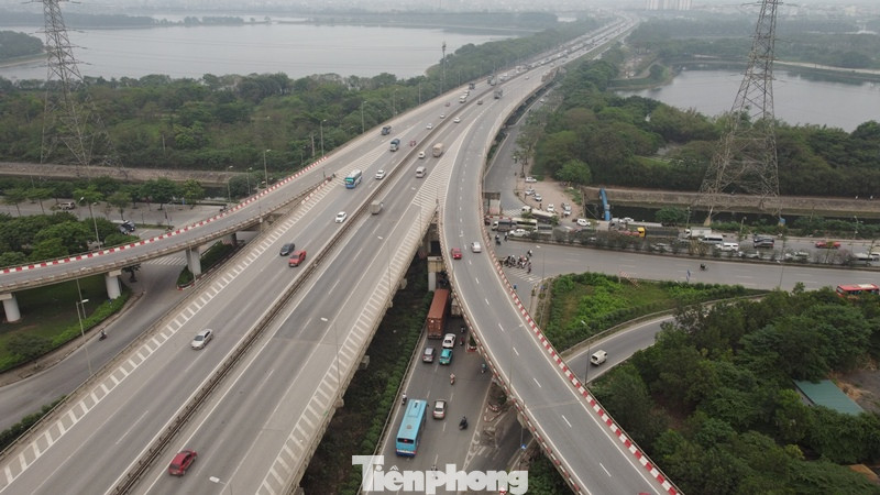 Cùng với đó, dự án cũng có mục tiêu góp phần thúc đẩy phát triển kinh tế - xã hội cho quận Hoàng Mai, huyện Thanh Trì và khu vực phía Nam, Đông Nam thành phố Hà Nội. Cùng với đó, dự án cũng có mục tiêu góp phần thúc đẩy phát triển kinh tế - xã hội cho quận Hoàng Mai, huyện Thanh Trì và khu vực phía Nam, Đông Nam thành phố Hà Nội.