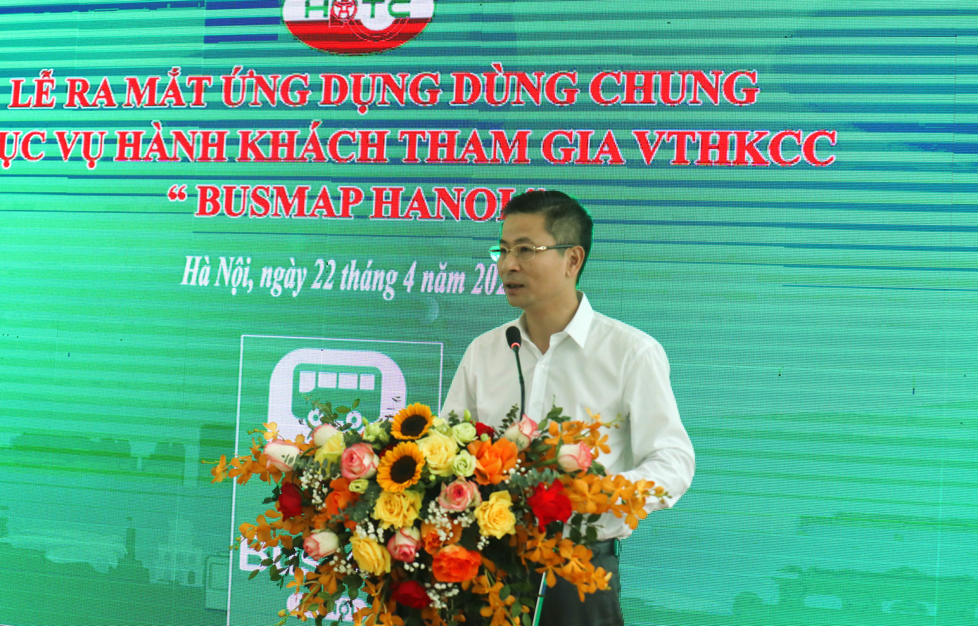 Giám đốc Sở GTVT Hà Nội Nguyễn Phi Thường phát biểu tại buổi triển khai ứng dụng Giám đốc Sở GTVT Hà Nội Nguyễn Phi Thường phát biểu tại buổi triển khai ứng dụng