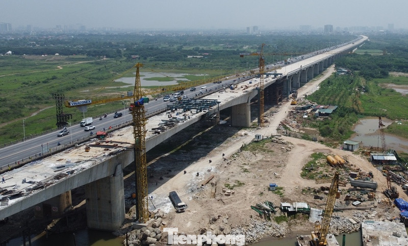 Sau khi dự án giai đoạn 2 được thi công xong, từ 4 làn xe cầu Vĩnh Tuy hoàn chỉnh sẽ được nâng lên 8 làn xe, giúp thành phố Hà Nội hoàn thành việc xây dựng - khép kín đường Vành đai 2.