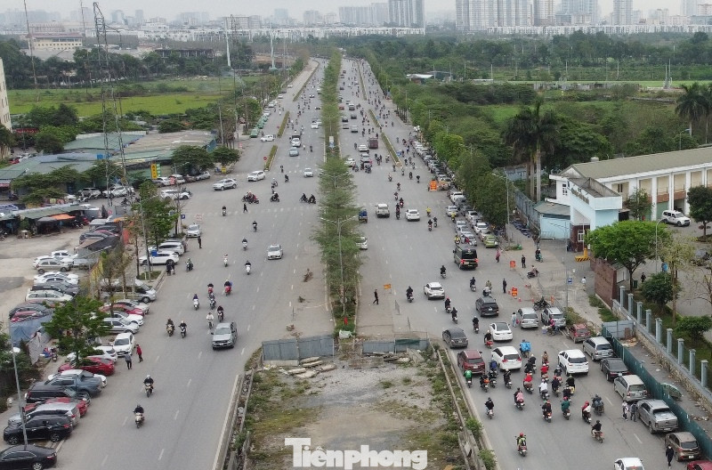 Tuyến đường Chu Văn An (Vành đai 3 đi Xa La) được UBND thành phố phê duyệt thi công với tổng mức đầu tư hơn 1.100 tỷ đồng và có tiến độ hoàn thành năm 2014.