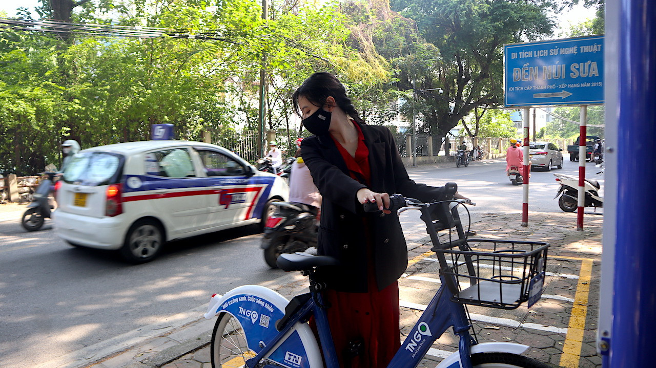 Các trạm hết xe từ sáng sớm trong ngày đầu của kỳ nghỉ lễ. Các trạm hết xe từ sáng sớm trong ngày đầu của kỳ nghỉ lễ.