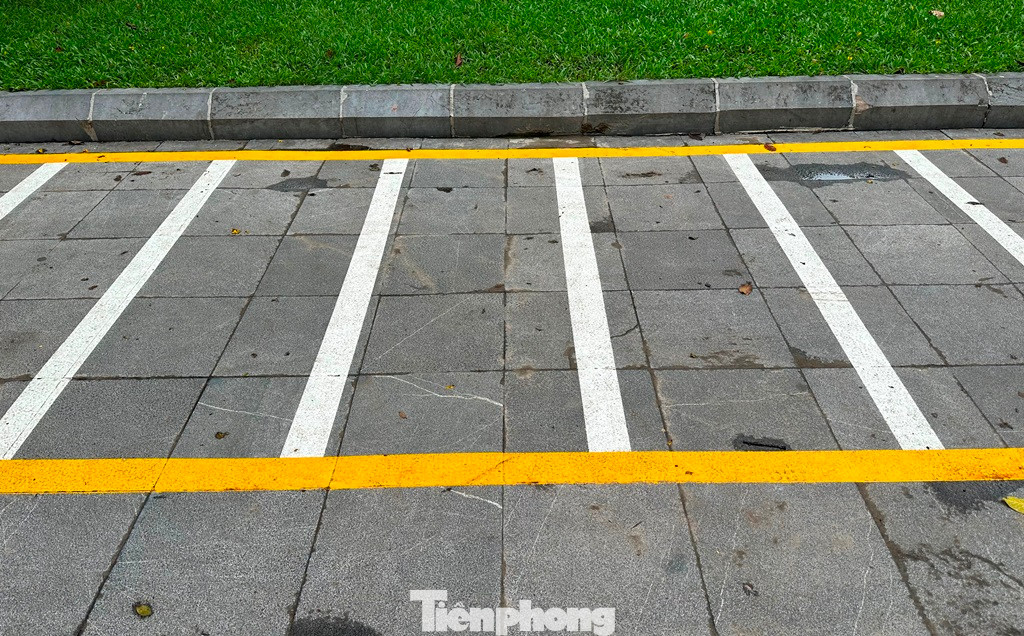 Tuy nhiên các điểm đỗ này đã được bố trí đã nhiều tháng qua và Nhà đầu tư có kế hoạch đưa xe đạp công cộng vào hoạt động trước Tết Nguyên đán Quý Mão, nhưng đến nay đã hơn 6 tháng trôi qua, xe đạp vẫn chưa hoạt động đi vào hoạt động.