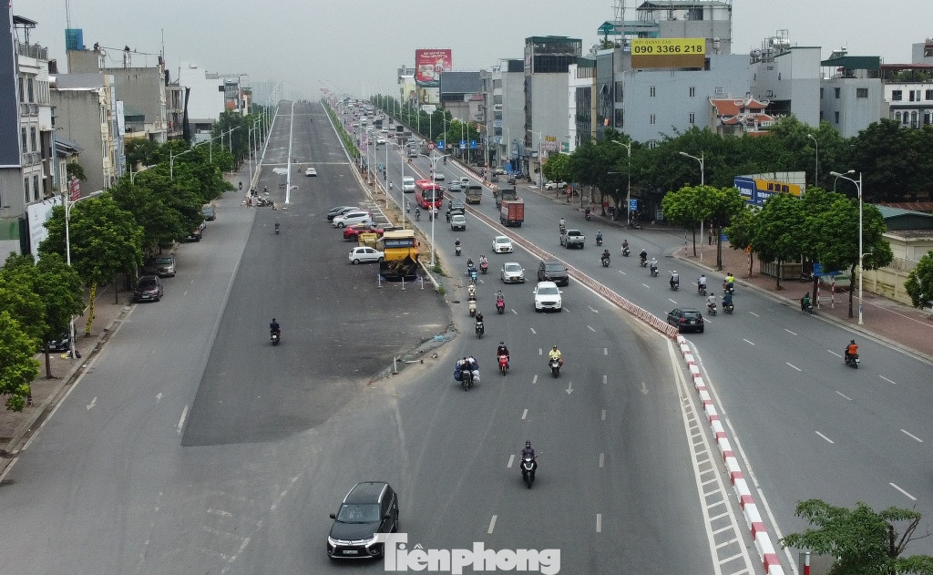 Bình thường hướng này lượng phương tiện đang vượt năng lực thiết kế của mặt đường qua nút, dự báo sau khi cầu Vĩnh Tuy giai đoạn 2 thông xe vào cuối tháng 9, ùn tắc tại đây còn phức tạp hơn.