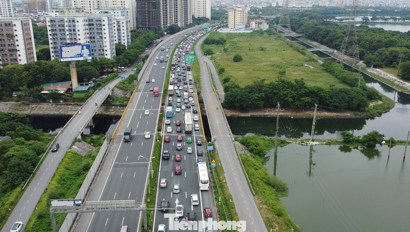 Hiện nay, mỗi dịp cuối tuần hoặc nghỉ lễ, tuyến cao tốc Pháp Vân - Cầu Giẽ chiều về Hà Nội thường xuyên ùn tắc kéo dài do phương tiện xung đột trực tiếp với Vành đai 3 tại nút Pháp Vân. Hiện nay, mỗi dịp cuối tuần hoặc nghỉ lễ, tuyến cao tốc Pháp Vân - Cầu Giẽ chiều về Hà Nội thường xuyên ùn tắc kéo dài do phương tiện xung đột trực tiếp với Vành đai 3 tại nút Pháp Vân.