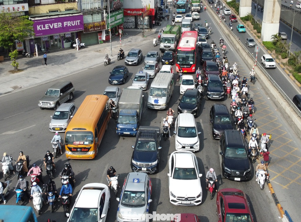 Từ 8/6, nhiều phương tiện qua nút giao Nguyễn Trãi - Khuất Duy Tiến sẽ bị cấm. Ảnh: A.Trọng