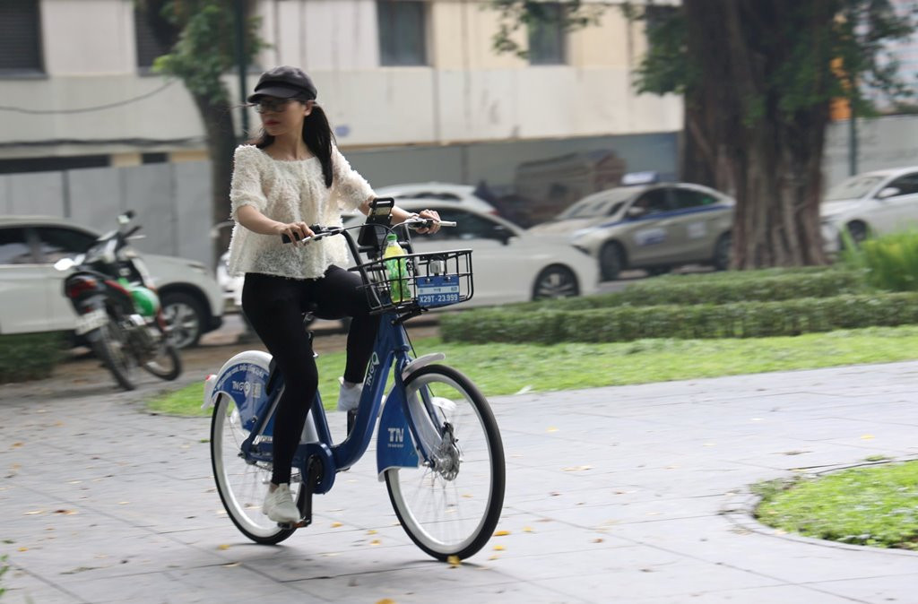 Người dùng cài đặt ứng dụng TNGO về điện thoại rồi đăng ký và đăng nhập tài khoản bằng số điện thoại. Có thể nạp tiền vào tài khoản thông qua các cổng thanh toán Momo, ZaloPay, VTCPay. Người dùng cài đặt ứng dụng TNGO về điện thoại rồi đăng ký và đăng nhập tài khoản bằng số điện thoại. Có thể nạp tiền vào tài khoản thông qua các cổng thanh toán Momo, ZaloPay, VTCPay.