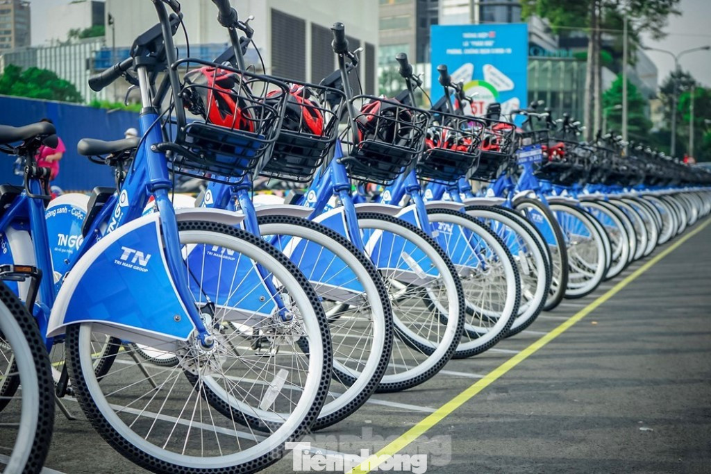 Đối tượng phục vụ được dự án đặt ra là người dân sử dụng dịch vụ vận tải hành khách công cộng, học sinh - sinh viên, khách du lịch… Xe đạp công cộng sẽ giúp đi lại trong nội đô Hà Nội, kết nối giữa bến xe buýt, nhà ga đường sắt đô thị, các khu đô thị, mua sắm…