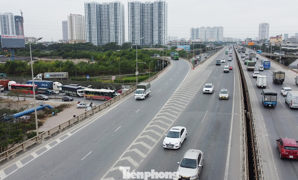 Với tổng mức đầu tư hơn 3.200 tỷ đồng, dự án đầu tư xây dựng đường kết nối đường Pháp Vân - Cầu Giẽ với đường Vành đai 3 vừa được đại diện UBND thành phố Hà Nội là Ban QLDA đầu tư xây dựng công trình giao thông thông báo kế hoạch khởi công vào tháng 6/2023. Với tổng mức đầu tư hơn 3.200 tỷ đồng, dự án đầu tư xây dựng đường kết nối đường Pháp Vân - Cầu Giẽ với đường Vành đai 3 vừa được đại diện UBND thành phố Hà Nội là Ban QLDA đầu tư xây dựng công trình giao thông thông báo kế hoạch khởi công vào tháng 6/2023.