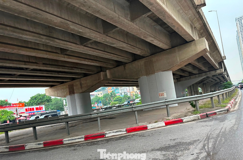 Để tránh lãng phí, nhếch nhác đồng thời giải quyết nhu cầu đỗ xe lớn của người dân, một số đơn vị có đề xuất cho sử dụng cầu cạn Vành đai 3 để làm nơi trông giữ xe, nhưng hiện nay vẫn chưa được cơ quan có thẩm quyền là UBND thành phố Hà Nội giải quyết.