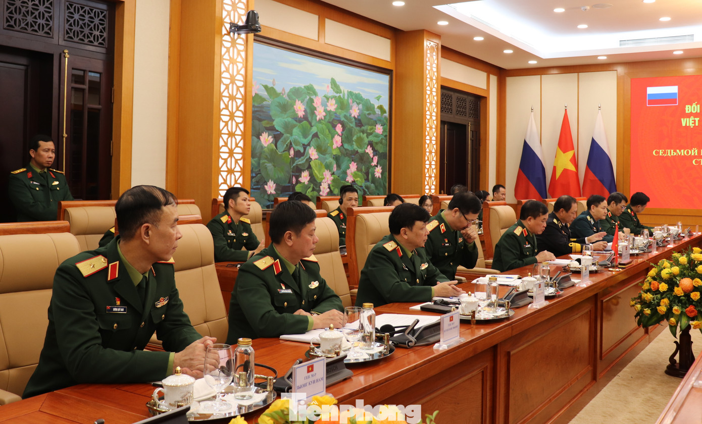 Đoàn đại biểu quốc phòng hai nước tại cuộc đối thoại.