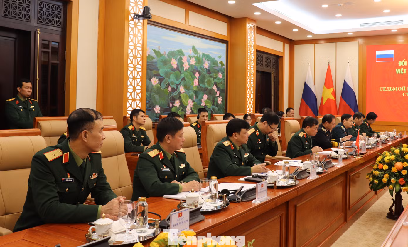 Đoàn đại biểu quốc phòng hai nước tại cuộc đối thoại.