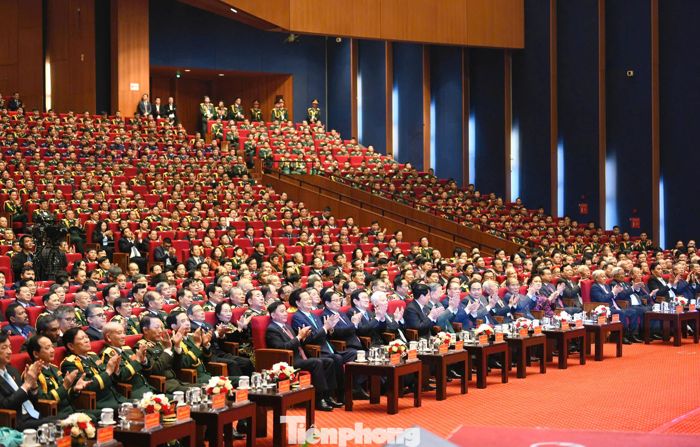 Toàn cảnh Lễ kỷ niệm 80 năm Ngày thành lập QĐND Việt Nam và 35 năm Ngày hội Quốc phòng toàn dân. Toàn cảnh Lễ kỷ niệm 80 năm Ngày thành lập QĐND Việt Nam và 35 năm Ngày hội Quốc phòng toàn dân.