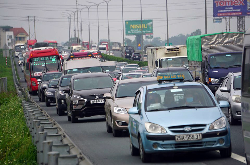 Cao tốc Pháp Vân tê liệt sau kỳ nghỉ lễ dài ngày ảnh 6
