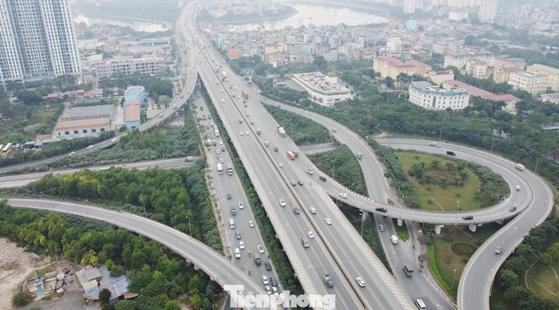 Tổng mức đầu tư cho việc hoàn thiện nút giao Pháp Vân và đường nối cao tốc Pháp Vân với Vành đai 3 (tại Yên Sở) và đường 70 (tại nút giao Văn Điển) là hơn 2.500 tỷ đồng. Dự án có tiến độ thực hiện trong giai đoạn 2020 - 2022. Tổng mức đầu tư cho việc hoàn thiện nút giao Pháp Vân và đường nối cao tốc Pháp Vân với Vành đai 3 (tại Yên Sở) và đường 70 (tại nút giao Văn Điển) là hơn 2.500 tỷ đồng. Dự án có tiến độ thực hiện trong giai đoạn 2020 - 2022.