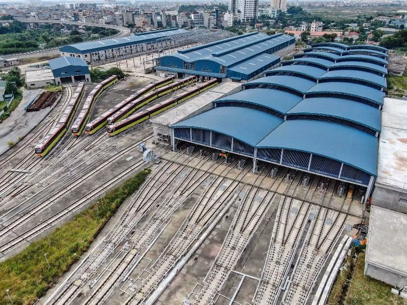 Gara - là nơi xuất phát cũng là nơi tàu quay về sau mỗi ngày làm việc. Tại đây ngoài việc lưu đêm, tàu còn được kiểm tra, bảo dưỡng thường xuyên. Gara - là nơi xuất phát cũng là nơi tàu quay về sau mỗi ngày làm việc. Tại đây ngoài việc lưu đêm, tàu còn được kiểm tra, bảo dưỡng thường xuyên.