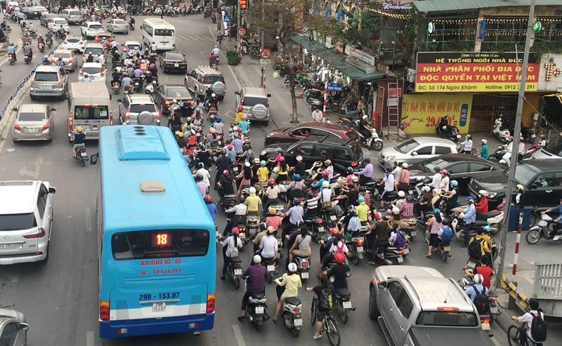 Ùn tắc trên đường phố Hà Nội. Ùn tắc trên đường phố Hà Nội.