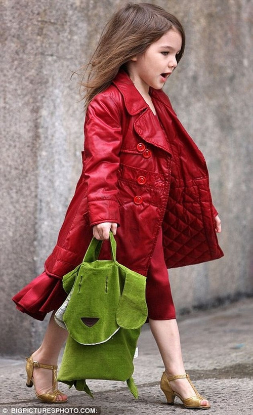 Cuộc sống thiếu tình cha của Suri Cruise, trái ngược Harper Beckham ảnh 10