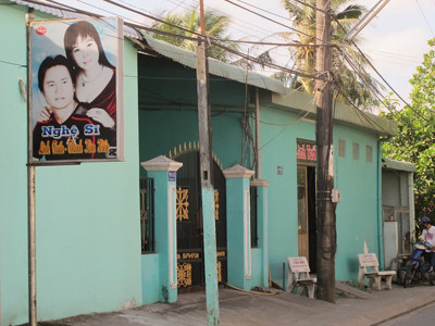 Quán nghệ sỹ Linh Tuấn-Thanh Kim Hiền 