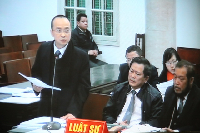 Các luật sư bào chữa cho bị cáo Dương Chí Dũng