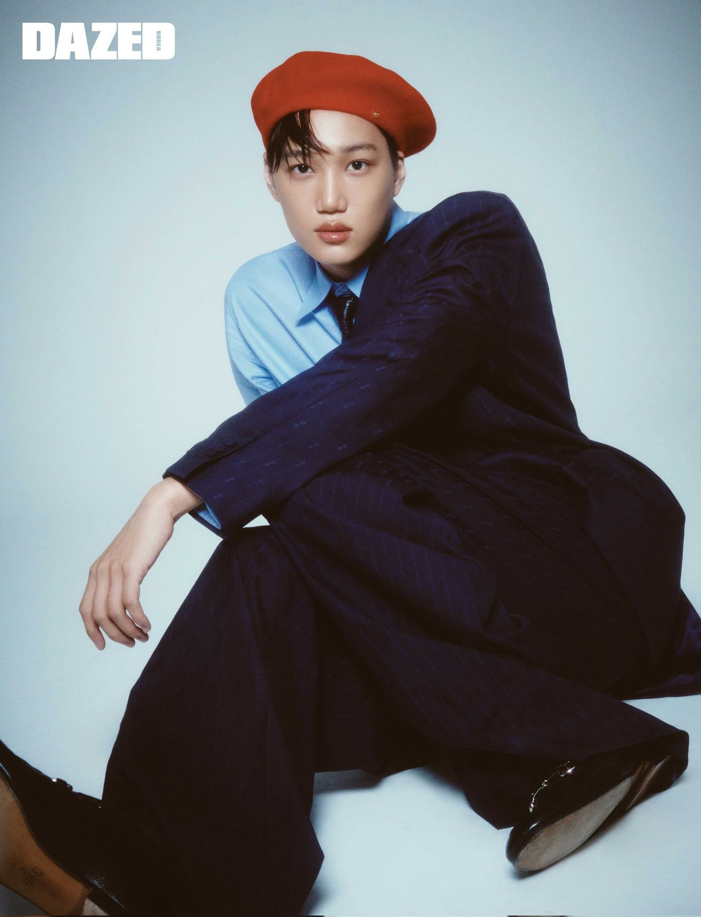 Kai (EXO): Kai từng hẹn hò với Krystal, cựu thành viên f(x), và Jennie. Điều này khiến một số người có cái nhìn thiếu thiện cảm với anh.