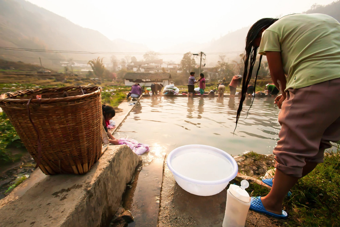 Người Trung Quốc cho rằng tắm gội là gột rửa tài lộc. Ảnh: Shutterstock. Người Trung Quốc cho rằng tắm gội là gột rửa tài lộc. Ảnh: Shutterstock.