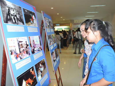 Triển lãm thu hút nhiều bạn trẻ