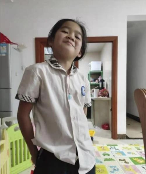 Cô bé Tongtong. Ảnh: SCMP. Cô bé Tongtong. Ảnh: SCMP.