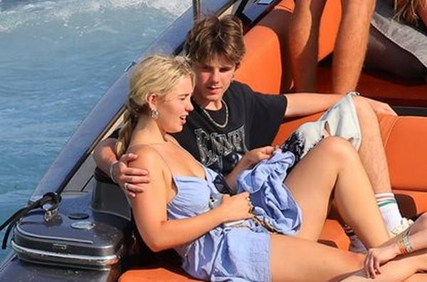 Cruz Beckham và người yêu Tana. Ảnh: GoffPhotos. Cruz Beckham và người yêu Tana. Ảnh: GoffPhotos.