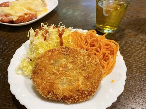 Chiên luôn lên ăn chứ chờ sao được nữa. Ảnh: Hayasino.