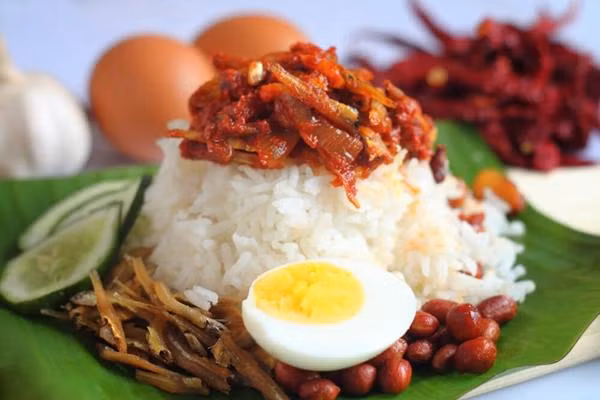 Món Nasi Lemak. Ảnh: Happy Fresh. Món Nasi Lemak. Ảnh: Happy Fresh.
