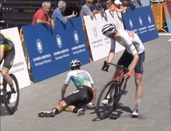 Ai cũng có lúc gặp xui xẻo cả. Ảnh: Twitter.