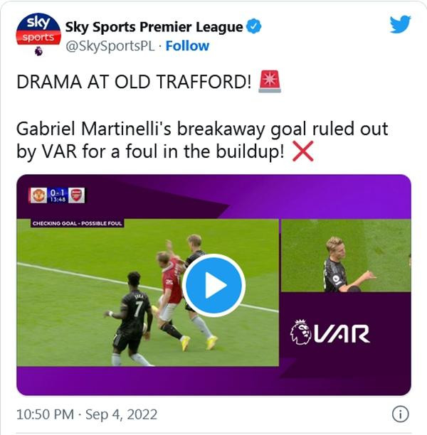 Trang Sky Sports bình luận sau khi bàn thắng của Arsenal bị từ chối. (Ảnh chụp màn hình).