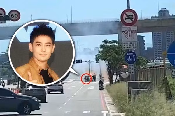 Xe Tesla của Lâm Chí Dĩnh đâm vào trụ chắn đường. Ảnh: Jaynestars.