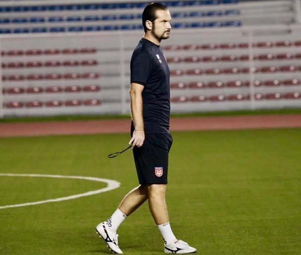 HLV Velizar Popov. Ảnh: Facebook. HLV Velizar Popov. Ảnh: Facebook.