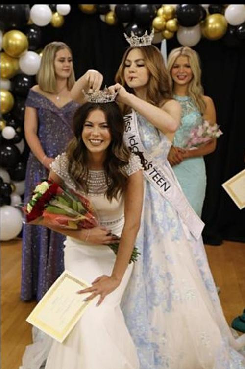 Taylor. Ảnh: Hillary Jayne. Taylor. Ảnh: Hillary Jayne.