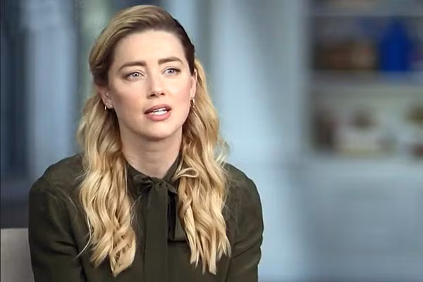 Amber Heard trong lần xuất hiện mới nhất. Ảnh: NBC News.