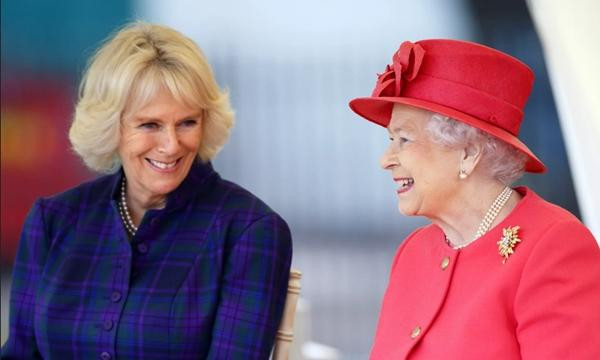 Vậy là Nữ hoàng Anh đã khẳng định, sau này bà Camilla sẽ có tước vị Hoàng hậu. Ảnh: Sky News.