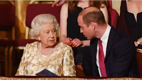 Nữ hoàng đã có cuộc họp khẩn với cháu trai lớn của mình. Ảnh: JOHN STILLWELL/ Getty.