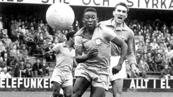 Pele tại World Cup 1958. Ảnh: Sunday Observer.