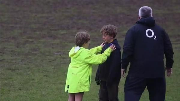 Rõ ràng rồi, tất cả chúng ta đều cần một tình bạn thế này. Ảnh: Instagram.