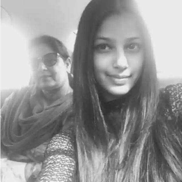 Harnaaz xinh đẹp ngay cả khi không trang điểm. Ảnh: Instagram. Harnaaz xinh đẹp ngay cả khi không trang điểm. Ảnh: Instagram.