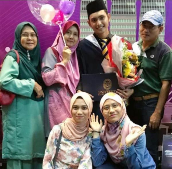 Anh Norazmaly cùng gia đình. Ảnh: mStar. Anh Norazmaly cùng gia đình. Ảnh: mStar.