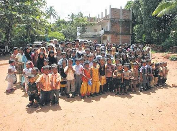 Trung bình, ở mỗi lứa tuổi có 2 cặp sinh đôi. Ảnh: Ohofeed. Trung bình, ở mỗi lứa tuổi có 2 cặp sinh đôi. Ảnh: Ohofeed.