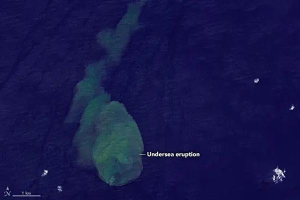 Hình ảnh khoảng nước đổi màu quanh Núi lửa Kavachi. Ảnh: NASA Earth Observatory. Hình ảnh khoảng nước đổi màu quanh Núi lửa Kavachi. Ảnh: NASA Earth Observatory.