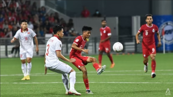 ĐT Việt Nam và ĐT Singapore hòa 0-0. Ảnh: Matthew Mohan/ CNA.