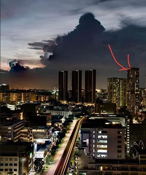 Mak đăng ảnh chứng minh rằng đó là tòa chung cư đã hoàn thiện và có người ở. Ảnh: Mak Wei Seng. Mak đăng ảnh chứng minh rằng đó là tòa chung cư đã hoàn thiện và có người ở. Ảnh: Mak Wei Seng.