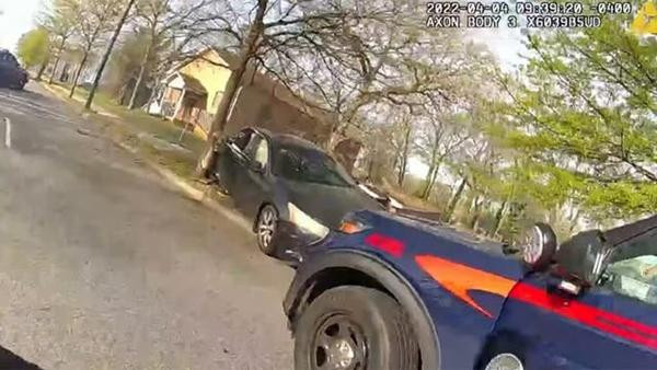 Nhờ thông tin liên tục của người mẹ mà cảnh sát nhanh chóng tìm được chiếc xe. Ảnh: Sở Cảnh sát Atlanta. Nhờ thông tin liên tục của người mẹ mà cảnh sát nhanh chóng tìm được chiếc xe. Ảnh: Sở Cảnh sát Atlanta.